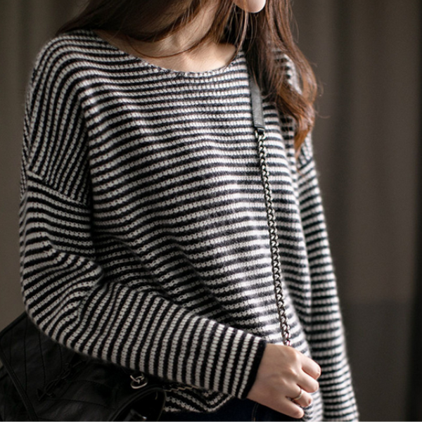 Black and White Stripes Women Cashmere long sleeves O-neck  Pullover